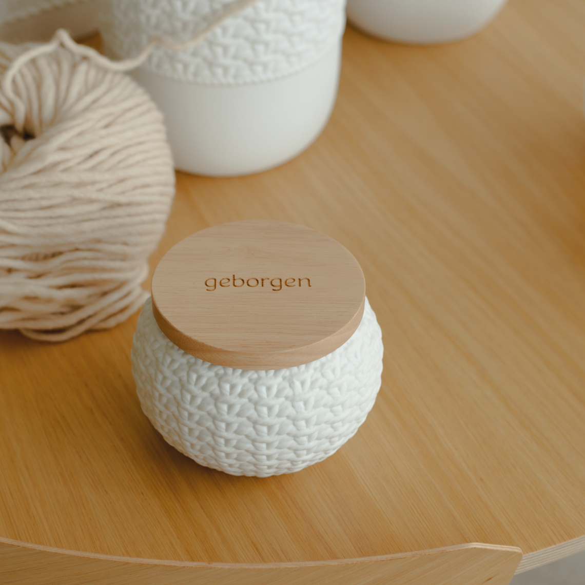 STRICK | Dose mit Holzdeckel GEBORGEN