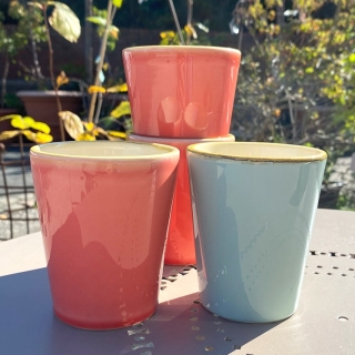Kleiner Becher ohne Henkel, Grün & Form